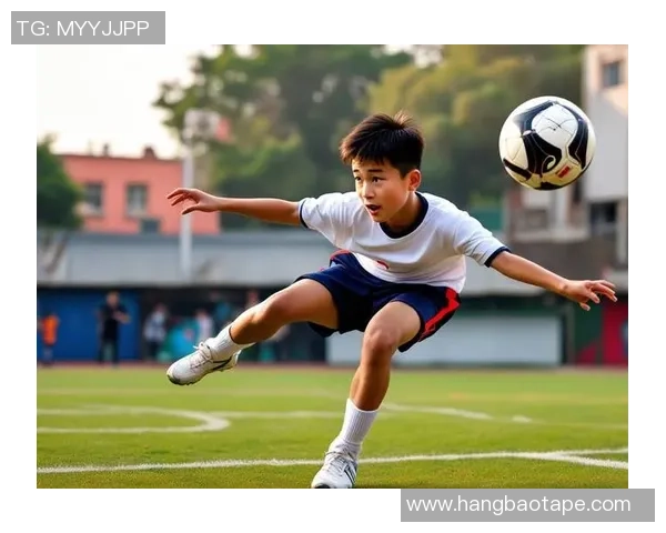 球星携萌娃同场竞技父女共舞绿茵展现足球温情时刻